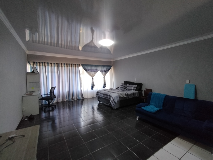 To Let 1 Bedroom Property for Rent in Meiringspark North West